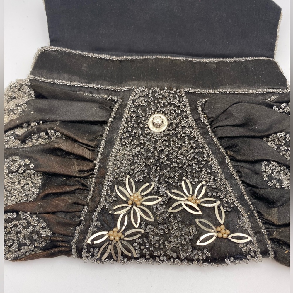Antique Handmade Silk Glass and Metal Beaded Clutch Purse - Picture 6 of 16